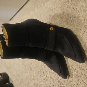 Navy Nine West booties